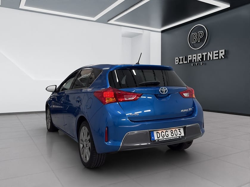 Bild 5 av Toyota Auris Hybrid e-CVT Edition 50/S+V Däck