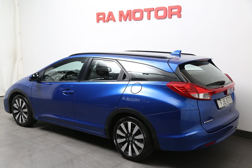 Bild 4 av Honda Civic Tourer 1,8 i-VTEC 141hk Sport Kamera
