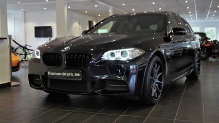 BMW 530d xDrive Touring M-Sport ROHANA Pono Navi Drag kamera