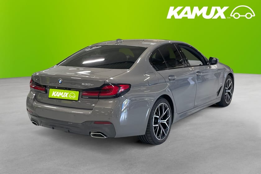 Bild 4 av BMW 530e xDrive Sedan M-sport Kamera 1 ägare LCI Cockpit
