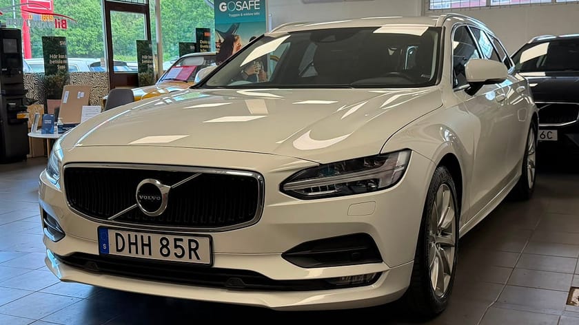 Bild 3 av Volvo V90 D4AWD Geartronic Momentum Advanced SEII Euro6|Enbrukare