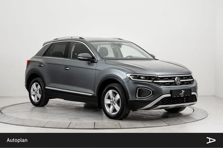 Volkswagen T-Roc 2,0 TDI 150hk Style 4MOTION ACC Krok Webasto Rattvarme