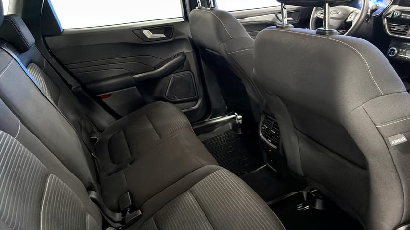 Bild 5 av Ford Kuga Plug-In Hybrid Titanium PHEV 225hk Automat