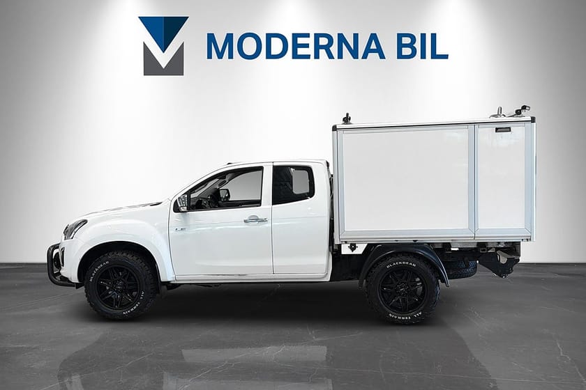 Bild 3 av Isuzu D-Max Space Cab 1.9 4WD 163hk V-inredd Drag D-värm B-kam Moms