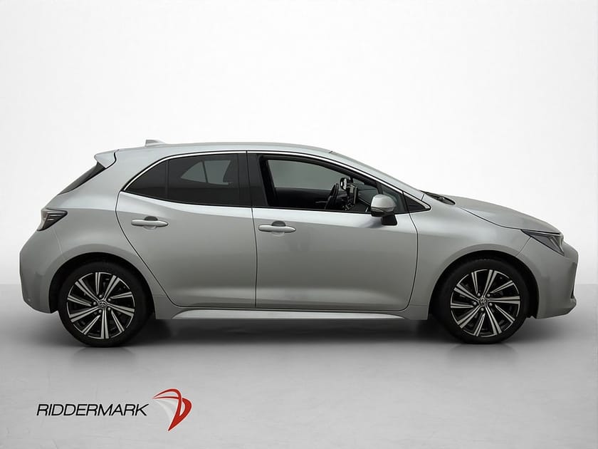 Bild 4 av Toyota Corolla Hybrid Style Kamera Halvskinn Adaptiv