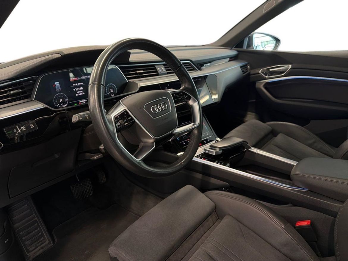 Audi Audi e-tron 55 quattro — bild 8