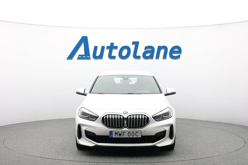 Bild 3 av BMW 118i Steptronic M Sport Navigation,PDC,CarPlay 136hk