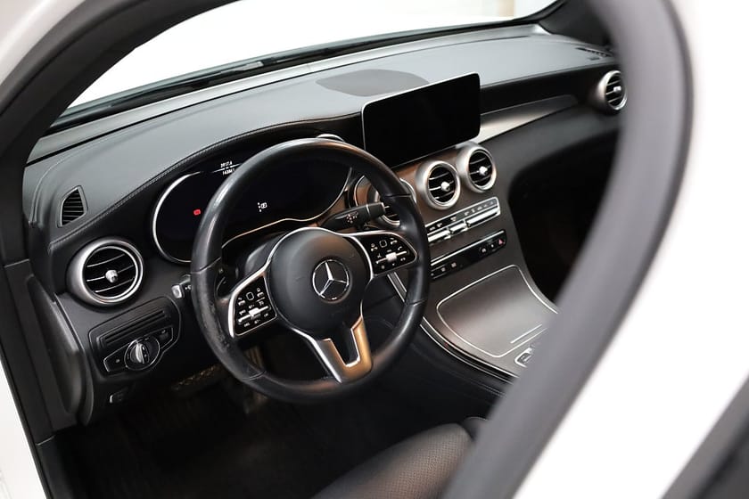 Bild 5 av Mercedes-Benz GLC 300 e 4MATIC