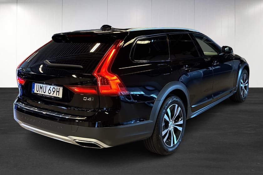 Bild 3 av Volvo V90 Cross Country D4 AWD Geartronic | Advanced SE II | Drag | KeyLess | Bi-xenon |