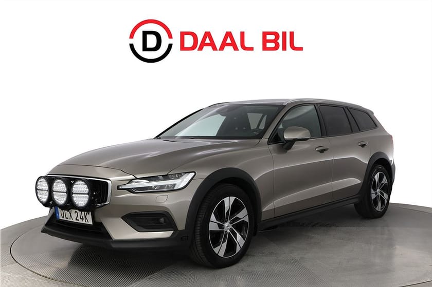 Bild 1 av Volvo V60 Cross Country ADVANCED B4 AWD 197HK DRAG B-KAMERA NAVIGATION CARPLAY