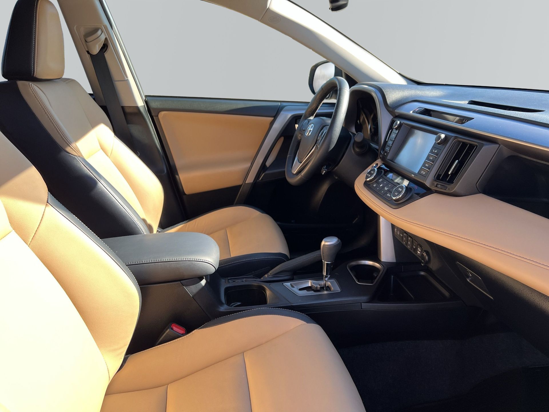 Toyota RAV4 Hybrid 2018, bild 6/10