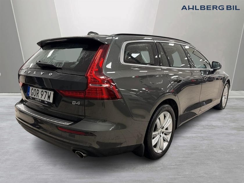 Bild 5 av Volvo V60 B4 Diesel Mom Adv Navi Pro Edition, Dragkrok Halvautomatisk, Navi, Elmanövrerad stolar, läder