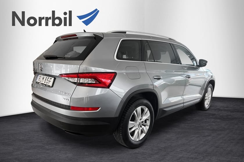 Bild 4 av Škoda Kodiaq STYLE 2,0 TSI DSG 4X4, Drag, Svart läder