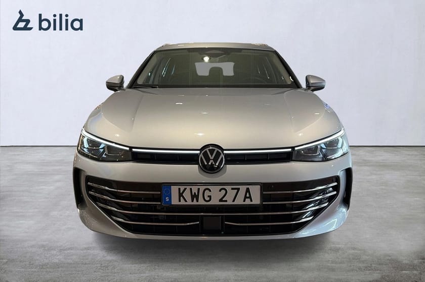 Bild 2 av Volkswagen Passat Variant eHybrid Elegance 1.5 TSI Värm Drag 272HK