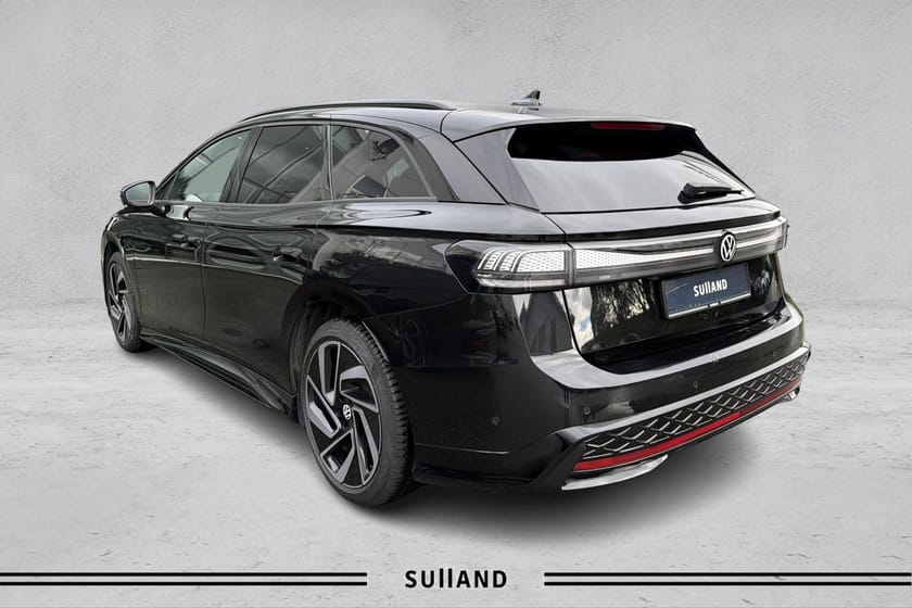 Bilde 3 av Volkswagen ID.7 GTX Tourer
