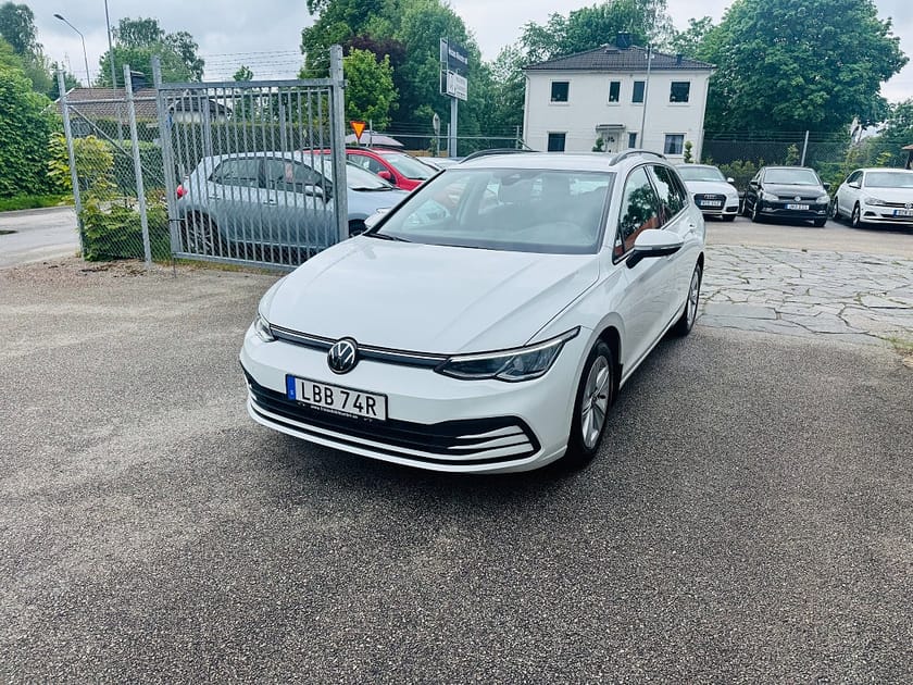 Bild 2 av Volkswagen Golf Sportscombi 1.5 TGI 131HK DSG / VÄRMARE