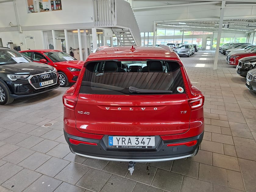 Bild 4 av Volvo XC40 T3 Momentum Adv Edt. Navi|Drag|Backkamera VOC