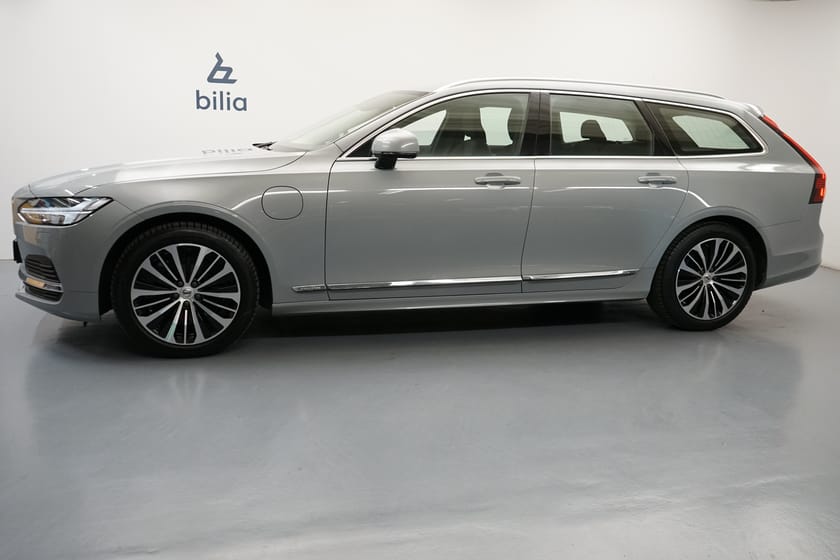 Bild 2 av Volvo V90 Recharge T6 Core Edition, Dragkrok, Baklucka elmanövrerad