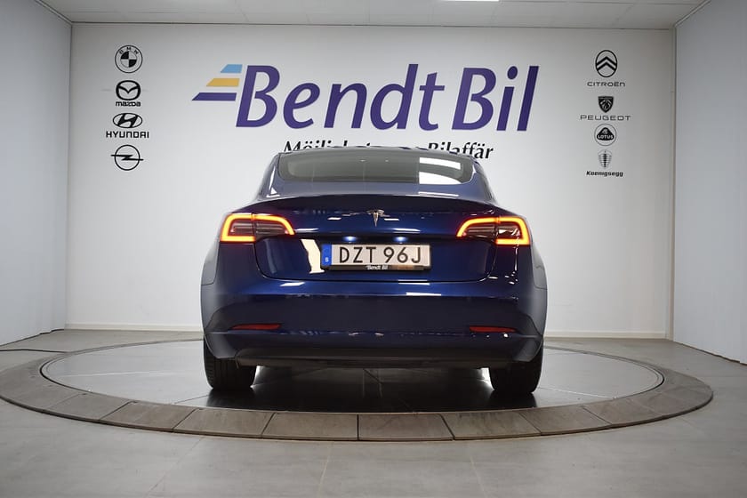 Bild 3 av Tesla Model 3 Standard Range RWD | Dragkrok
