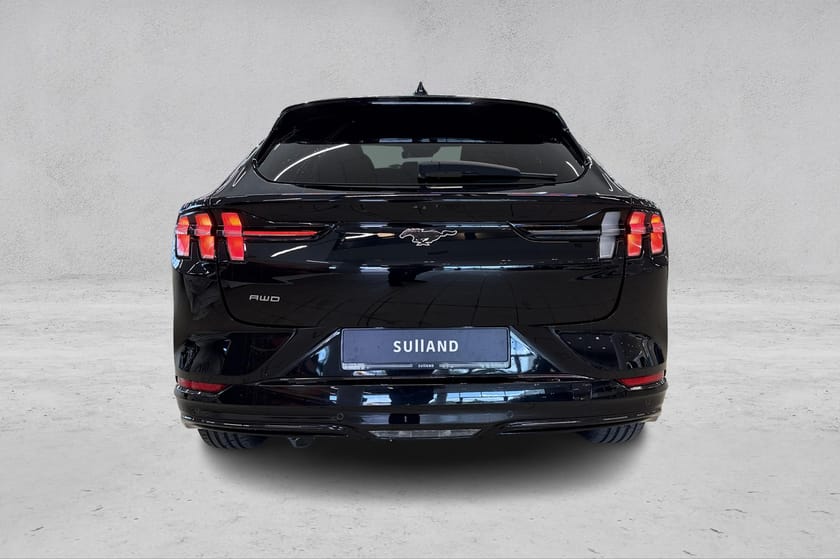 Bilde 4 av Ford Mustang Mach-E Long Range AWD LR / 1.Reg-Juni 2024/Panorama/Skiluke/B&O++