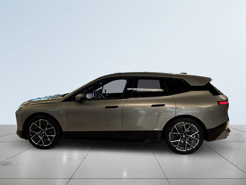 Bild 4 av BMW iX xDrive50 Sport Package MOMS Drag 360° H/K-ljud Navi S&V