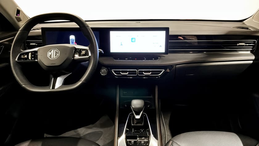 Bild 4 av MG HS PHEV Luxury Plug-In Hybrid 10 Mil El räckvidd 0% RÄNTA