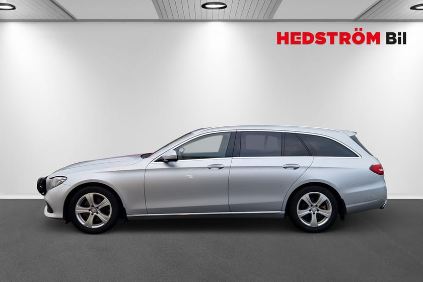 Bild 2 av Mercedes-Benz E 220 T d 4MATIC
