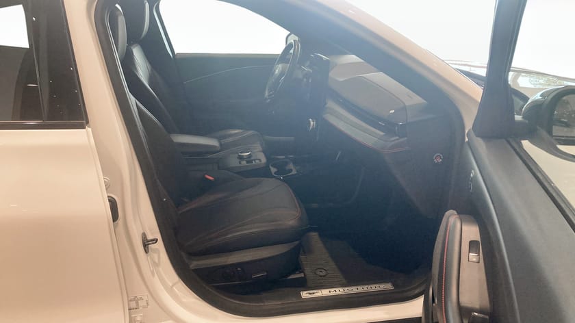 Bild 3 av Ford Mustang Mach-E Standard Range AWD TEK+