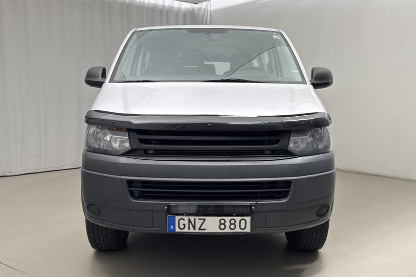 Bild 5 av Volkswagen Transporter Kombi T5 2.0 TDI 4MOTION 140hk 9-Sits