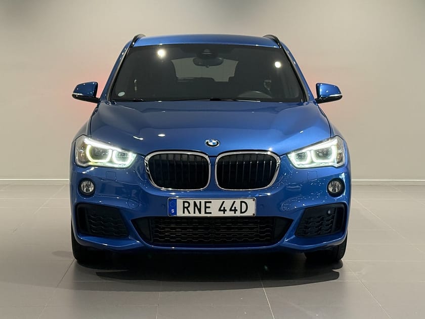 Bild 2 av BMW X1 xDrive20d M Sport Drag HUD H/K ComfortAccess Backkamera