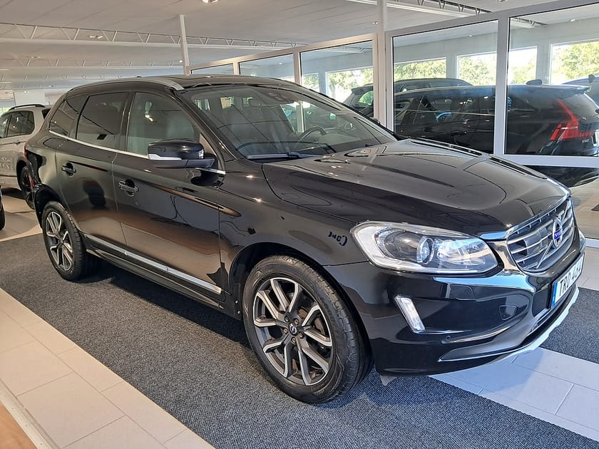 Bild 2 av Volvo XC60 AWD D4 Classic Summum 190HK 4x4 Läder