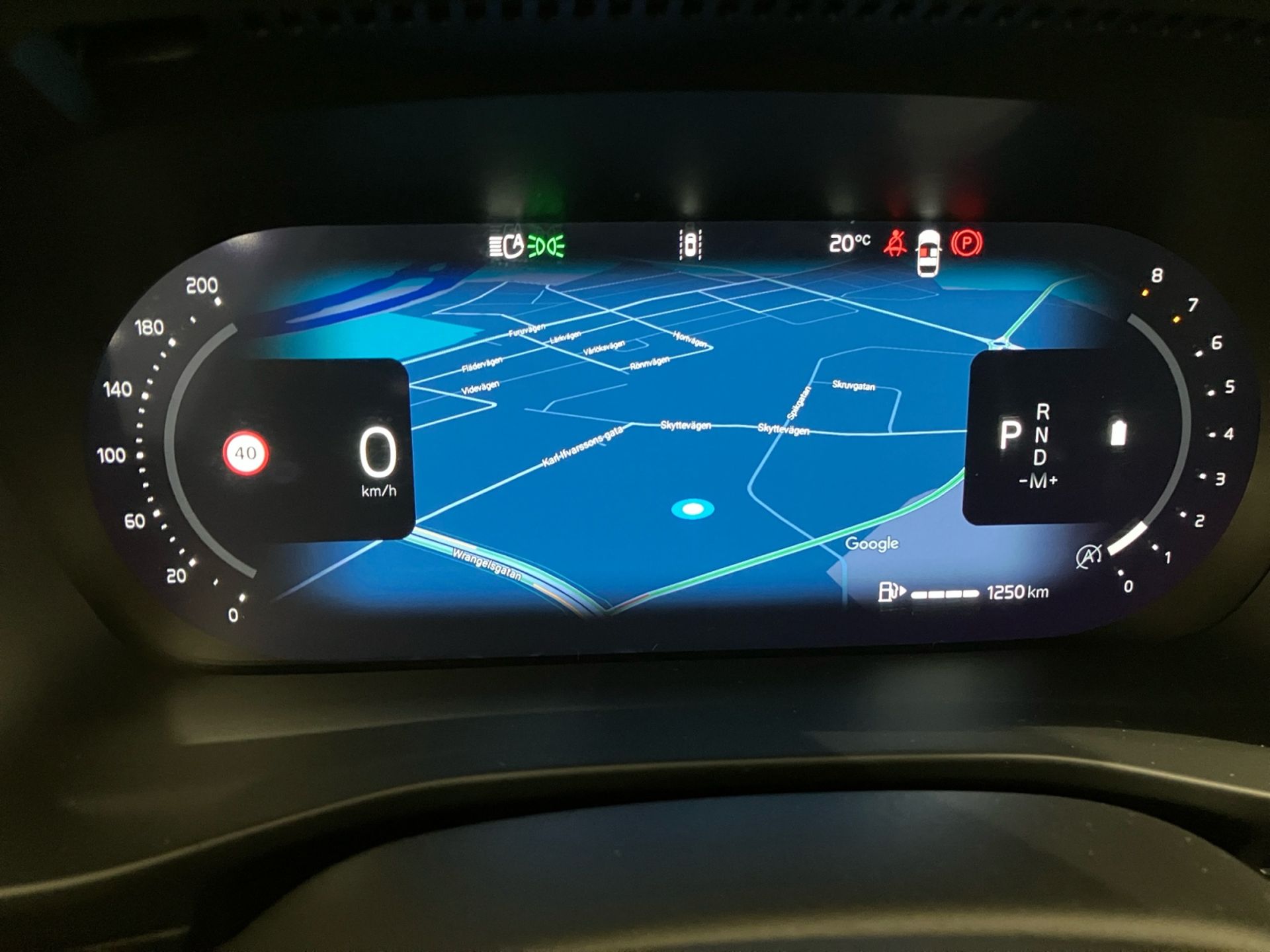 Volvo XC40 B3 FWD Bensin Plus Dark 2025, bild 6/10