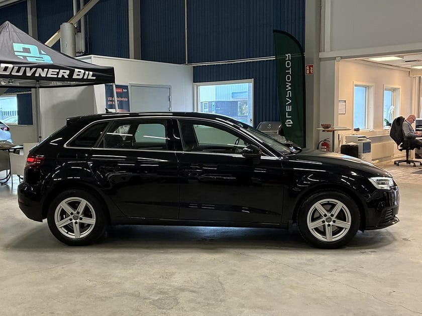 Bild 3 av Audi A3 Sportback 30 TFSI