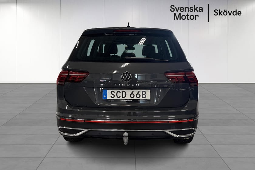 Bild 4 av Volkswagen Tiguan eHybrid Plug-in Hybrid | Elegance | Dragkrok | Navigation | Digital Cockpit | Backkamera | Sommar & vinterhjul