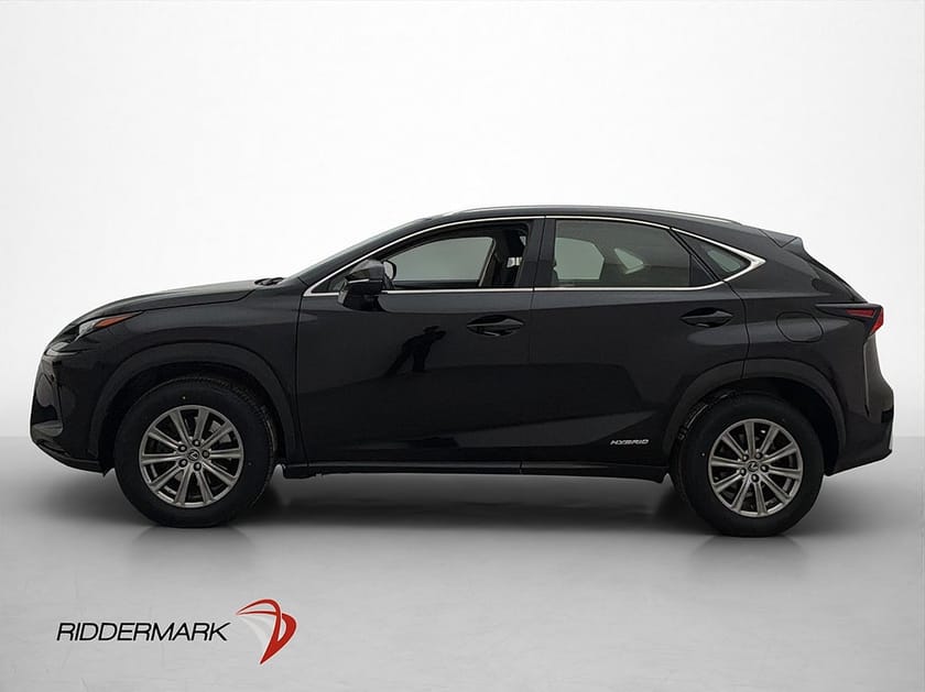 Bild 4 av Lexus NX 300h AWD NX300H 2.5 197hk F-Sport Drag Kamera Bluetooth