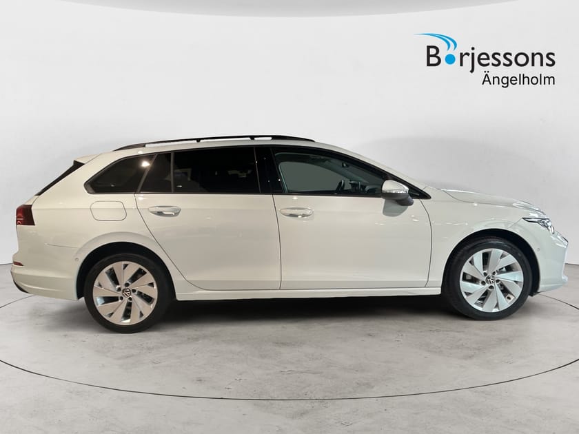 Bild 2 av Volkswagen Golf Sportscombi Life 1,5 eTSI 150hk - Lagerbil!