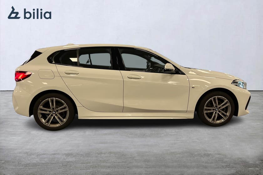 Bild 4 av BMW 118i M Sport / LED / Sportstolar / Sensorer