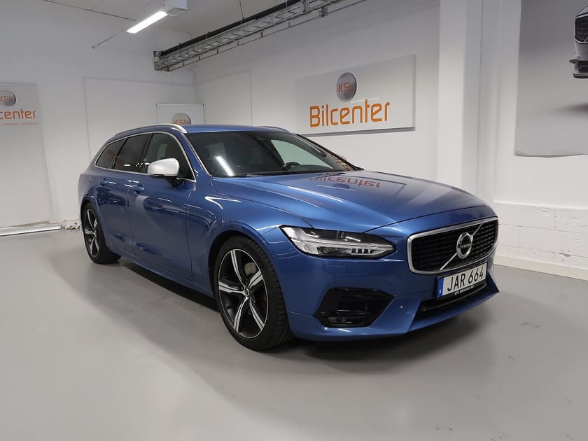 Bild 1 av Volvo V90 T4 R-Design V-Däck ingår Värmare-VoC-Elstol-CarPlay-Pil