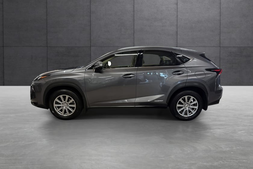 Bilde 2 av Lexus NX 300h AWD 2.5 Hybrid Automat (E-CVT) 4WD Comfort
