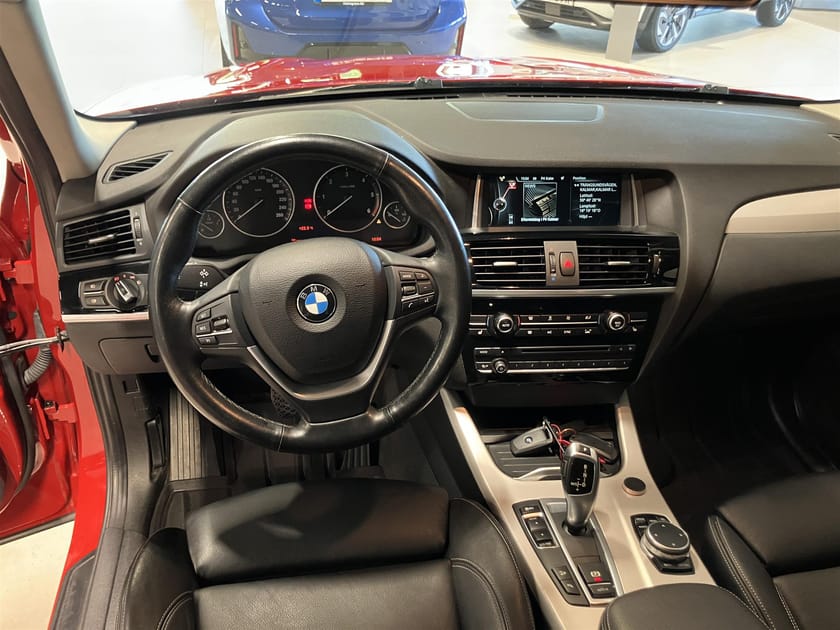 Bild 2 av BMW X3 xDrive20d Panorama Kupévärmare Drag H K Rattvärme