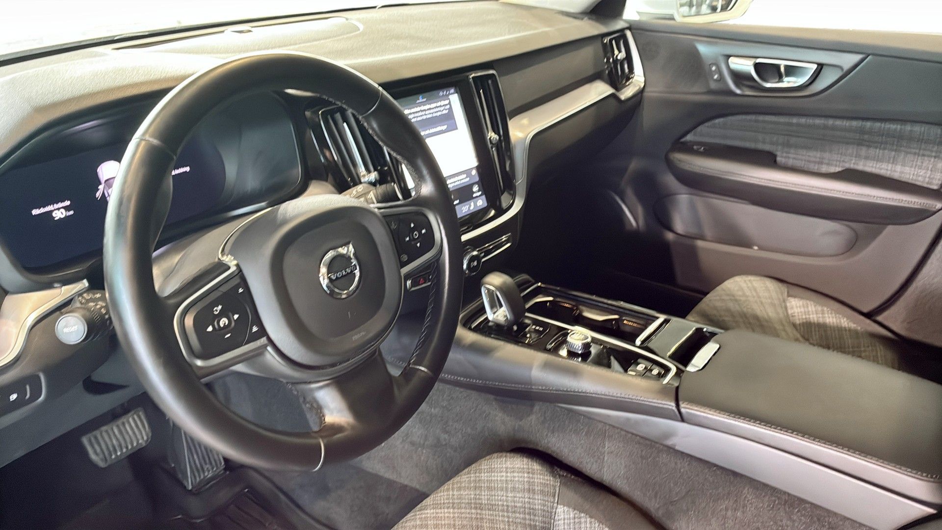 Volvo V60 2025, bild 5/9