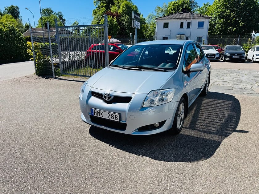 Bild 2 av Toyota Auris 1.6 124HK Dual VVT-i 5-D / 11200Mil