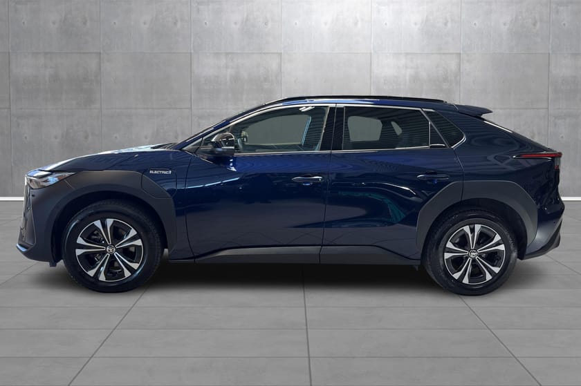 Bilde 2 av Toyota bZ4X BZ4XExcutive  AWD , Rentekamp 6.25% med 35%EK