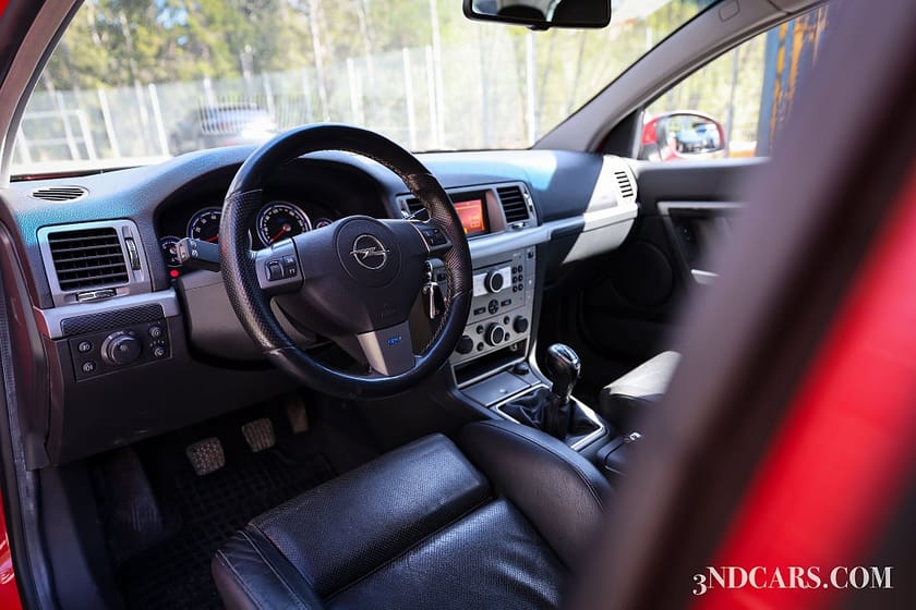 Bild 5 av Opel Vectra Caravan OPC 2.8 V6 Turbo 280 HK RECARO SVENSKSÅLD
