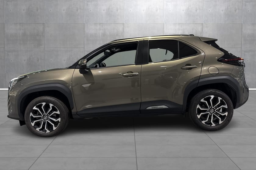 Bilde 2 av Toyota Yaris Cross Hybrid AWD-i AWD Active Tech, 6,40% rente ved 10% EK