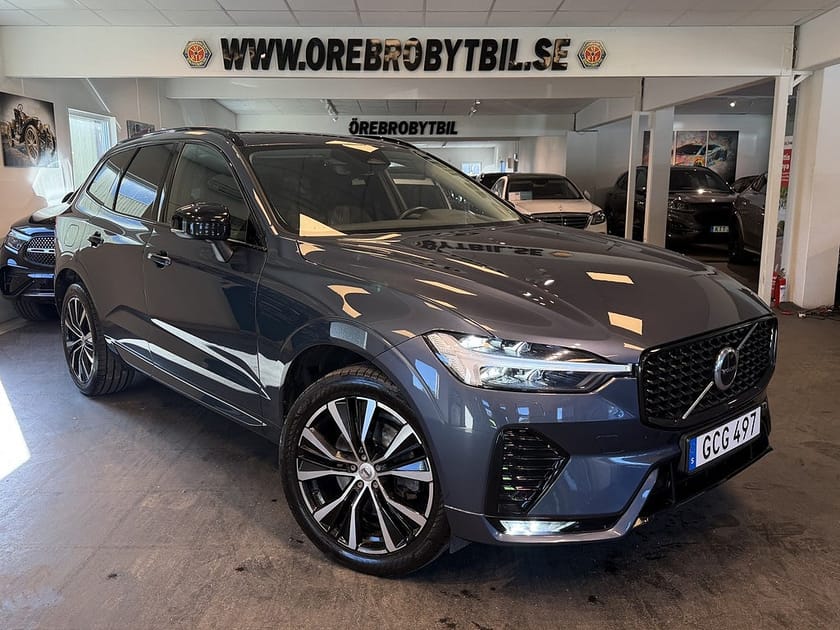 Bild 1 av Volvo XC60 B4 AWD Mildhybrid Plus Dark H/K Drag Blis Skinn SE SPEC