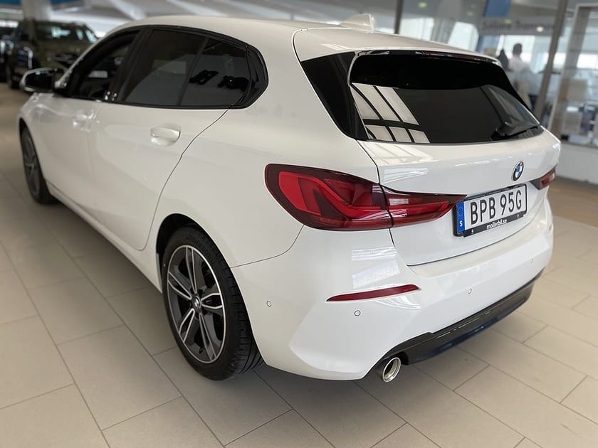 Bild 5 av BMW 118i 118 136HK Sport Line I Bkamera/Rattvärme/Vinterhjul