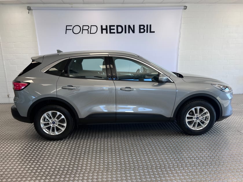 Bild 4 av Ford Kuga Plug-In Hybrid 225hk TITANIUM 2023 PL fr. 3995kr/mån