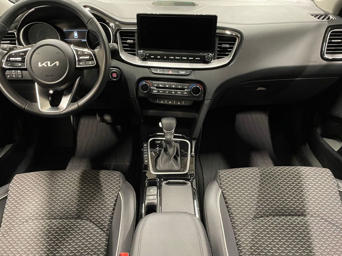 Kia Ceed 2022 - miniatyr 10