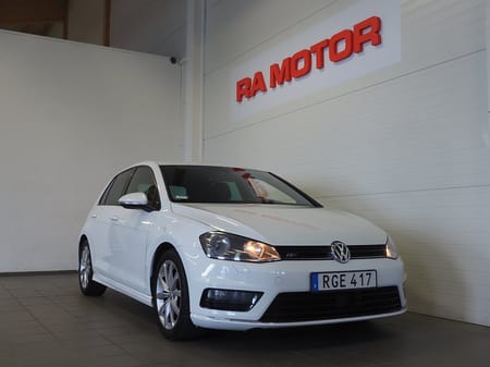 Volkswagen Golf 1.4 TSI 150hk DSG Automat R-Line Adaptiv Farthållare